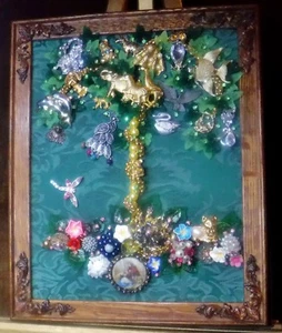 Vintage Jewelry Art Tree of Life, signed & framed - Picture 1 of 6