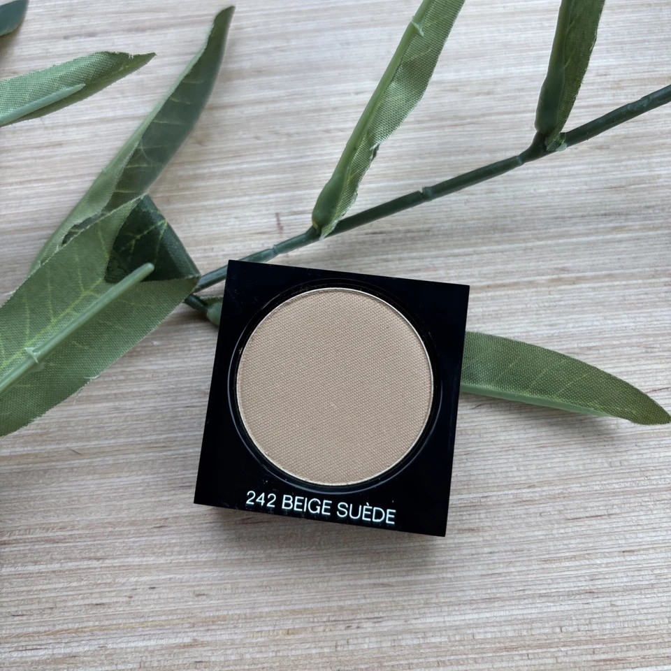Chanel Ombre Essentielle 242 Beige Suede Multi Use Longwear Eyeshadow Matte 2.2g - Image 1 of 3