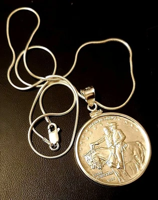 1925 Stone Mountain Commemorative 50C Silver Half Dollar Necklace Christmas Gift - Image 1 of 3