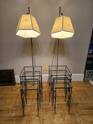 MESAS/LÁMPARAS DE ANIDACIÓN DE VIDRIO CON DESPLAZAMIENTO DE HIERRO FORJADO MCM DE COLECCIÓN MODERNAS DE MEDIADOS DE SIGLO Foto 1 de 4