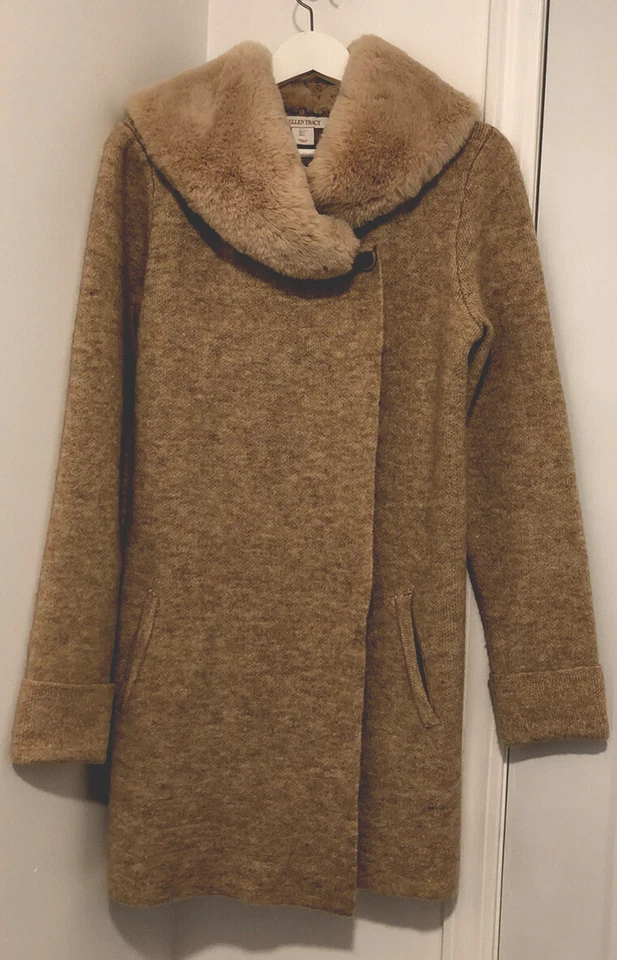 Suéter largo de piel sintética tostada Ellen Tracy talla L usado en muy buen estado Foto 1 de 4