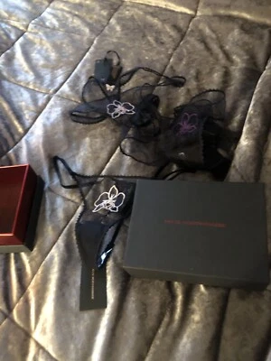 Kiki De Montparnasse Mujer Negro Jolie Tanga Panty Tallas XS Pequeño Mediano -3 por caja Foto 1 de 3