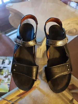 Taos Women's Shoes Size 9 Black Leather Silvery Strap Wedge Sandals Adjustable - Image 1 of 4