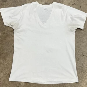 Vintage BVD weißes V-Ausschnitt T-Shirt Basic unbedruckt Unterhemd XL gut getragen grungy (#3) - Bild 1 von 10