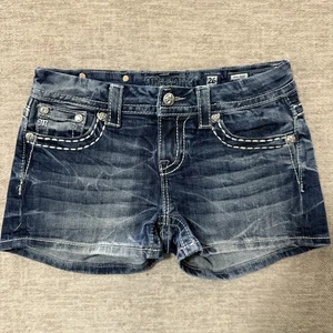 Miss Me Damen Mid-Rise Easy Shorts Denim dicke Nähte Strass Nieten 26 - Bild 1 von 5