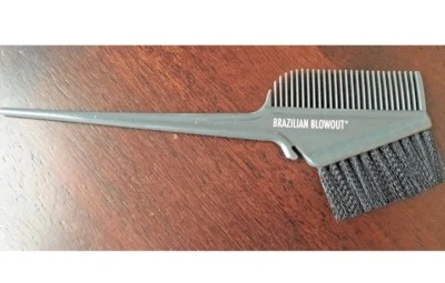 5  BRAZILIAN BLOWOUT STYLIST COMB AND BRUSH APPLICATOR TWO IN ONE TOOL 2-3/8" - Image 1 of 4
