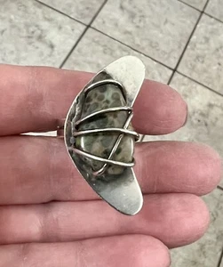 Boomerang Sterling Silver Wire Wrap Moss Green Dalmatian Jasper Ring Sz8 Adjusts - Picture 1 of 12