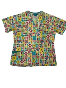 Women's Scrub Top by Citi Scrubs Size Medium Hearts & Flowers - Picture 1 of 4