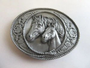 Vintage 1991 Siskiyou Buckle Co. 3-D Horses Metal 1.5" Belt Buckle - Bild 1 von 8