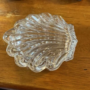 Crystal Shell Trinket Box - Picture 1 of 3