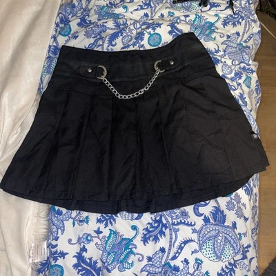 Minifalda Royal Bones Tripp Daang Goodman Talla M Cadena Plisada Gótica Negra Grunge Foto 1 de 4
