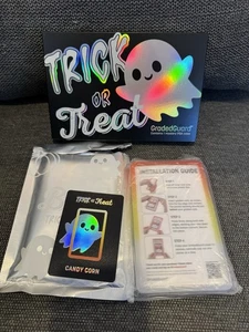 Protector graduado Trick or Treat Candy Corn en mano. 1:20 probabilidades secretas naranja amarillo - Imagen 1 de 4