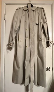 Vintage Burberrys’ England Mens/Unisex Trench Car Coat Tan See Measurements EUC - Picture 1 of 16
