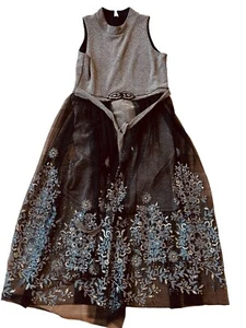 Bonnie Jean.  Metallic Gold, Blk and Green Gown With Lace. Zipper Girls Size 14. - Picture 1 of 3