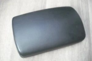 A NISSAN QASHQAI J10 2010-2014 CENTER CONSOLE STORAGE TOP COVER LID - Picture 1 of 4