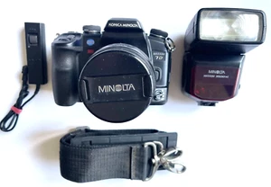 KONICA MINOLTA MAXXUM 7D 6.1MP DIGITAL SLR CAMERA + AF 28-105mm ZOOM LENS + MORE - Picture 1 of 14