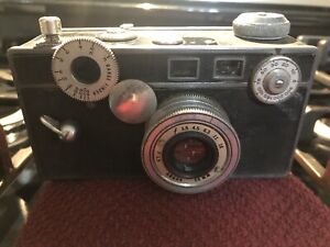 Vintage Argus Range Finder Camera W/ 50mm Cintar Lens "The Brick"