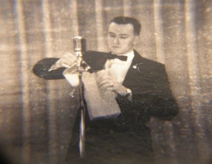 VTG MAGICIAN POLAROID CAMERA PHOTO LAND PICTURE POSTCARD POSTCARDER MACON GA - Bild 1 von 13