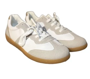 Women’s White Lace Up Casual Size 11 Tennis Shoes- Leather/Suede Unbranded New - Picture 1 of 6