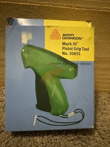 AVERY DENNISON TOP QUALITY MARK III, PISTOL GRIP TAGGING GUN, STANDARD, N0.10651 - Picture 1 of 3