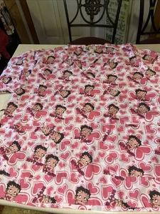 Top donna Betty Boop rosa stampa cuori infermiera scrub scollo a V 2x cravatta perizoma vita - Foto 1 di 7