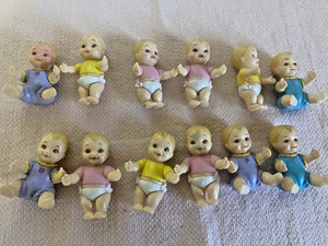 12 Vintage kleine kleine Babypuppen Konvolut Kunststoff Gummi 90er Jahre - Bild 1 von 4