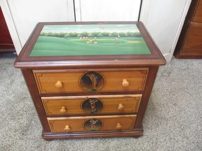 FABULOUS! Ralph Lauren 风格手绘高尔夫主题侧梳妆台 — 第 1/4 张图片