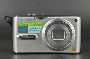 Panasonic Lumix DMC-FX07 silber Digitalkamera Kompaktkamera Foto OVP Speicherkar - Bild 1 von 16