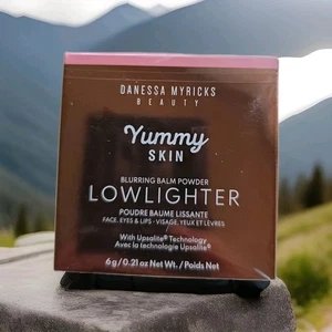 Danessa Myricks Yummy Skin Blurring Balm Powder Lowlighter In Unbothered Full Sz - Picture 1 of 5