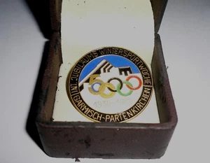 Spilla 50° anniversario Olimpiadi invernali 1936 GARMISCH-PARTENKIRCHEN Baviera Germania - Foto 1 di 8