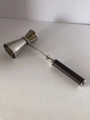 Doble Jigger Mid Century Tono Plateado Cuero Mango Envuelto 7" Foto 1 de 4