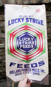 vintage Lucky Strike Feeds empty bag, 25 pound size, great home decor bag - Picture 1 of 6