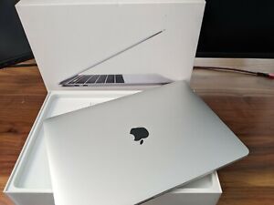 MacBook Pro 2018 13.3, Intel Core i5, 256 SSD, 8 RAM, TOUCHBAR, EXCELLENT cond. 