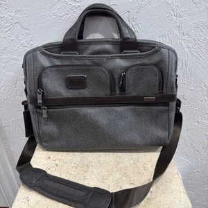 TUMI Alpha T-Pass 26516EG2 Laptop Aktentasche Tasche 16" grau braun 2 - Bild 1 von 15