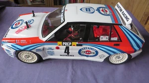 Sehr Gut erhaltenes Tamiya TA01 Lancia Delta Chassis - Bild 1 von 14