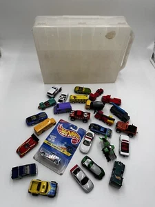 Hot Wheels Lot Of Old Cars With Carrying Case  - Picture 1 of 7