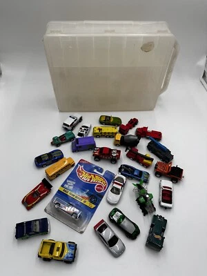Hot Wheels Lot Of Old Cars With Carrying Case  - Image 1 of 4