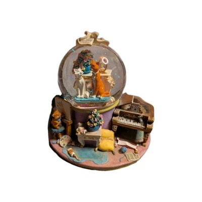 Globo de nieve vintage 1968 Disney Aristacats Everybody Wants To Be A Cat roto leer Foto 1 de 4