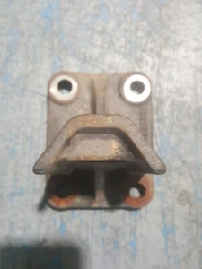 International Rear Engine Motor Mount 3532953C1 - Bild 1 von 7