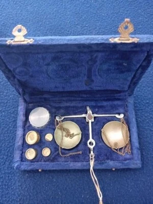 Balance ancienne de précision pour OR , Opium , Etc ... - Photo 1/2