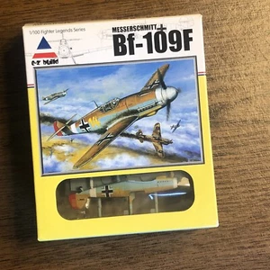 Messerschmitt Bf-109F e-z build Painted model kit w/ Stand, Accurate Miniatures - Picture 1 of 9