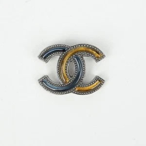 CHANEL CC Logo Brooch 133069503 - Picture 1 of 3