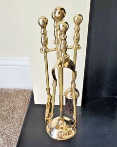 Hermoso conjunto de chimenea de latón vintage junto al fuego - Imagen 1 de 19