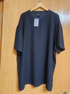 Camisa pulóver tejida negra de manga corta para hombre. Nuevo con etiquetas. 5XL. Ocio de lujo. Foto 1 de 4