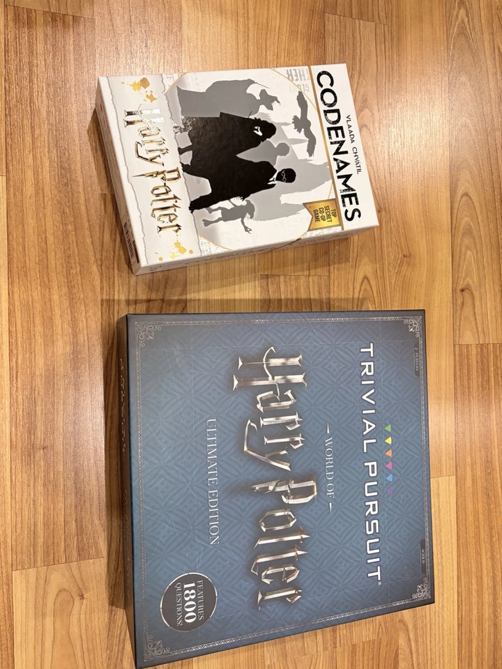 Pacote de jogos de tabuleiro Harry Potter - Perseguição trivial e codinomes - Imagem 1 de 1