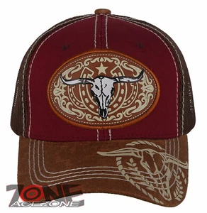 NUOVO! CAPPELLO BULL TESCHIO DI MUCCA RODEO HORSE SHOE STAR TRUCKER BASEBALL BORDEAUX - Foto 1 di 4