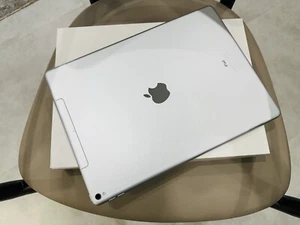 Apple iPad Pro 12.9" 2nd Gen (2017) Wi-Fi + Cellular 256 GB -100%π-As New - Picture 1 of 9