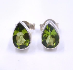 2.40 Gm Natural Peridot Cut Gemstone Tops 925 Sterling Silver Stud Earring 0.5" - Picture 1 of 5