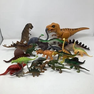 24 Piece Lot Of Unbranded Dinosaurs Toys Plastic 90s - Early 2000s Made In China - Picture 1 of 7