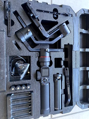 Manfrotto 460 Profi-3-Achsen-Gimbal für bis zu 4,6kg - Bild 1 von 3